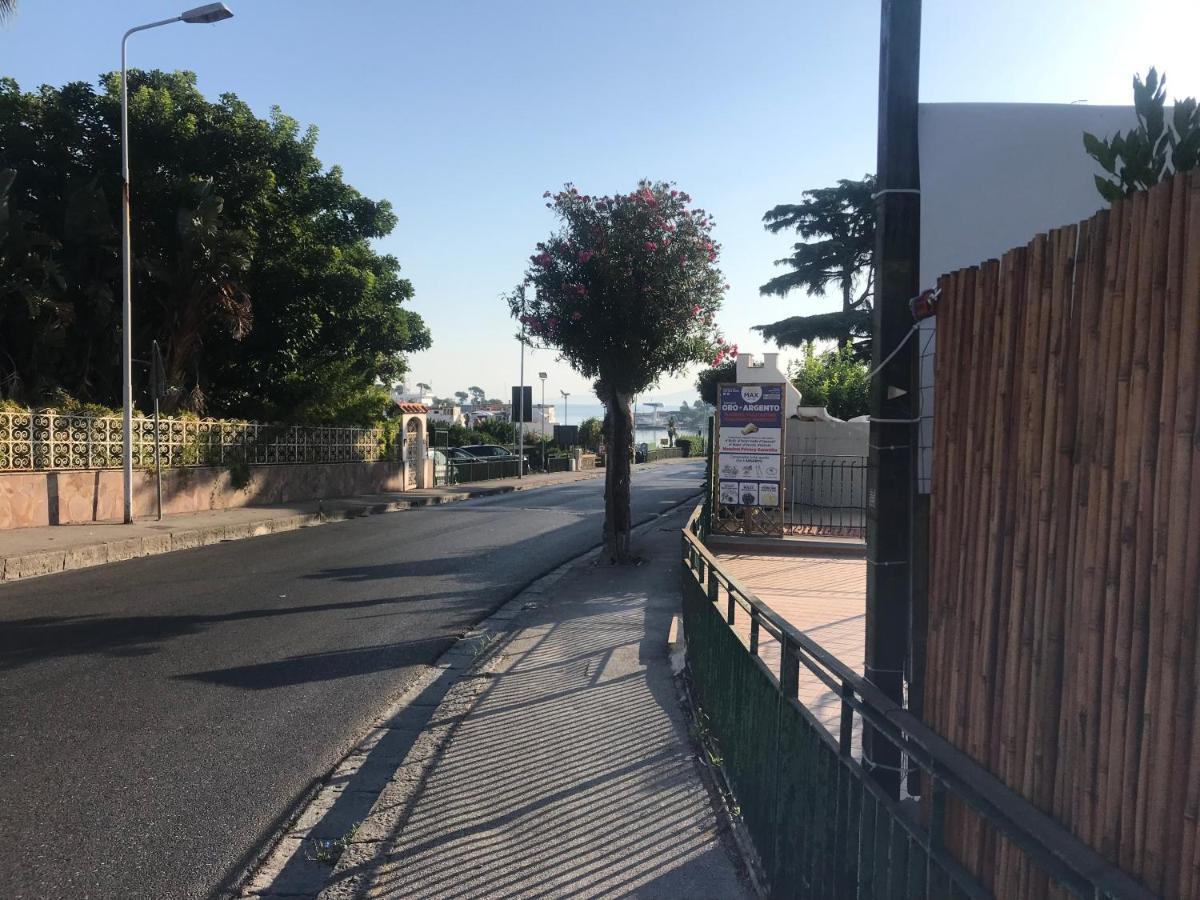 La Casetta Al Porto Di Ischia Apartment Exterior foto
